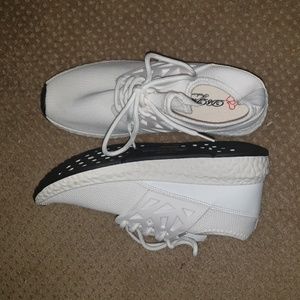 ❌️❌️SOLD❌️❌️Women's fashion sneakers shoes